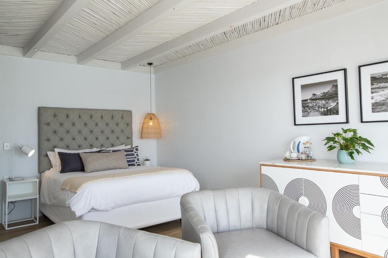 Villa Marine Guest House Pringle Bay Exterior photo